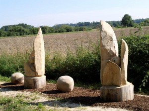Skulptur-2-3-a-300x225 in
